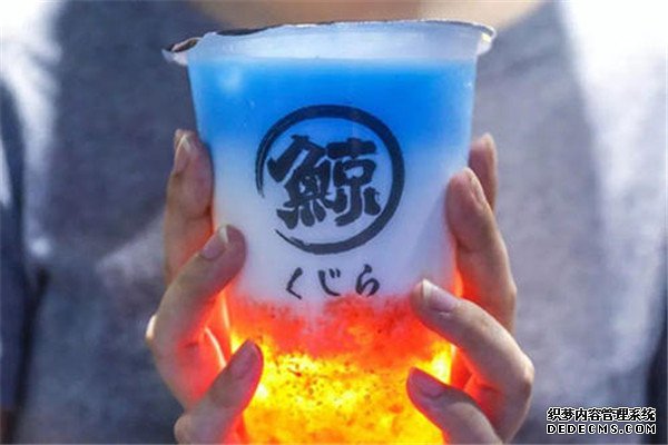 琉璃鲸奶茶