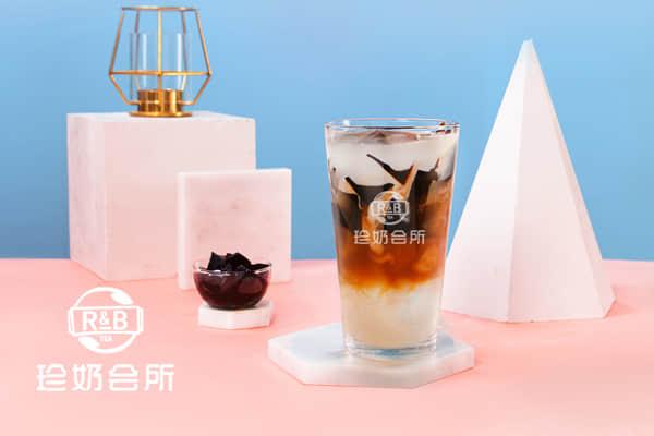 加盟rb珍奶会所奶茶店地址怎么选？rb奶茶加盟前景怎么样？